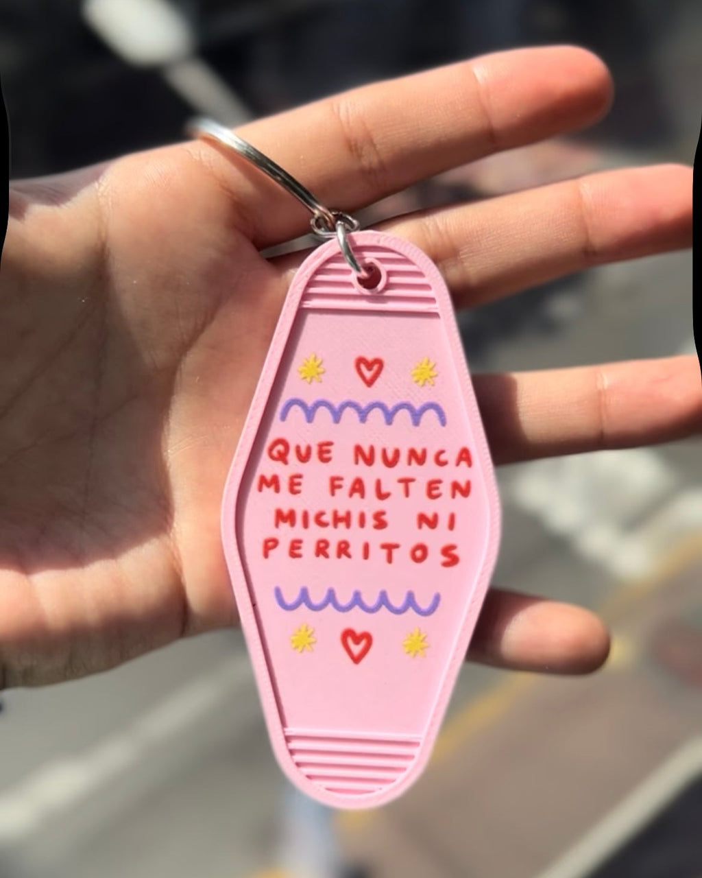 Llavero "Que no falten michis ni perritos"