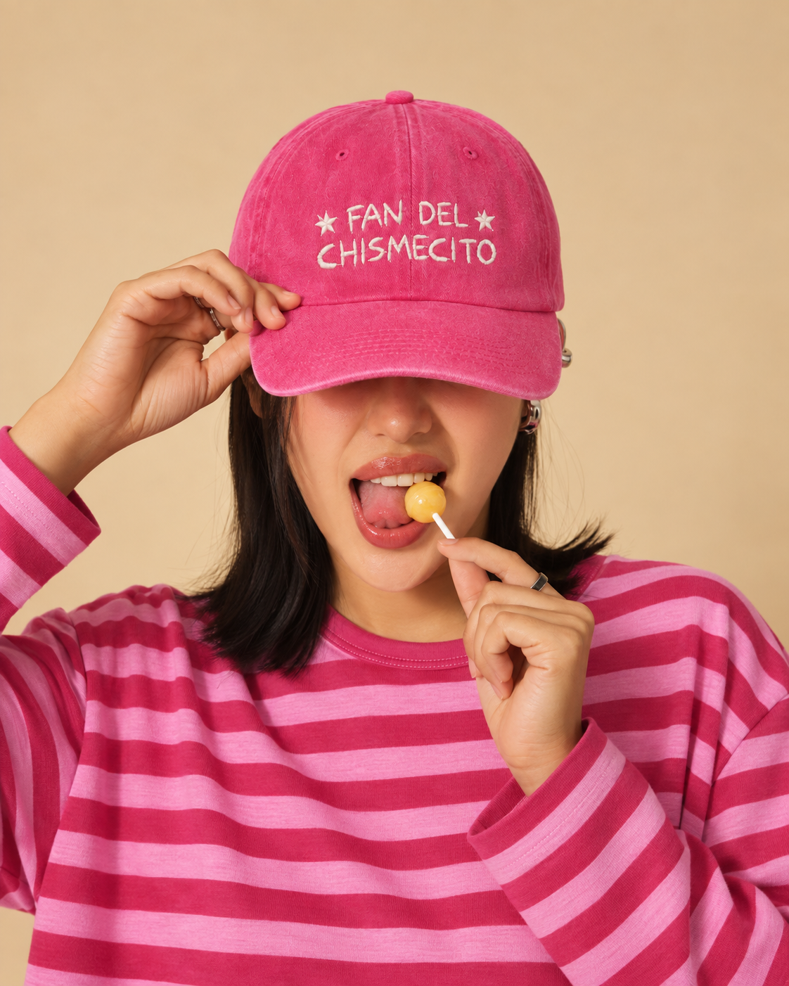 Gorra "Fan del chismecito" fucsia